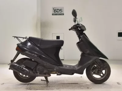 Suzuki ADDRESS V100