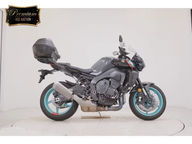 Yamaha MT-10-2 лот № 7502 оценка 6  с аукциона в Японии