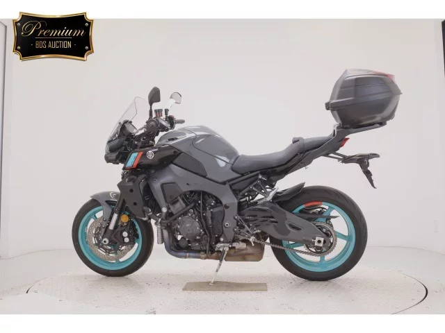 Yamaha MT-10-2