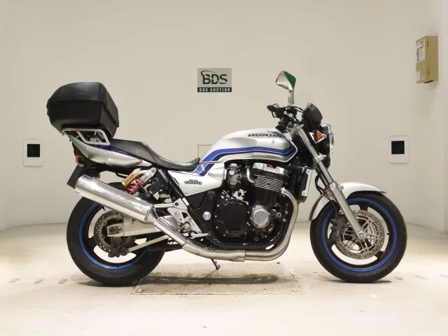 Honda CB1300SF лот № 7862 оценка 4  с аукциона в Японии