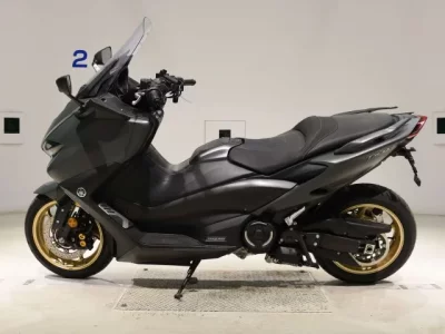 Yamaha T-MAX560T лот № 5035 оценка 5  с аукциона в Японии 2