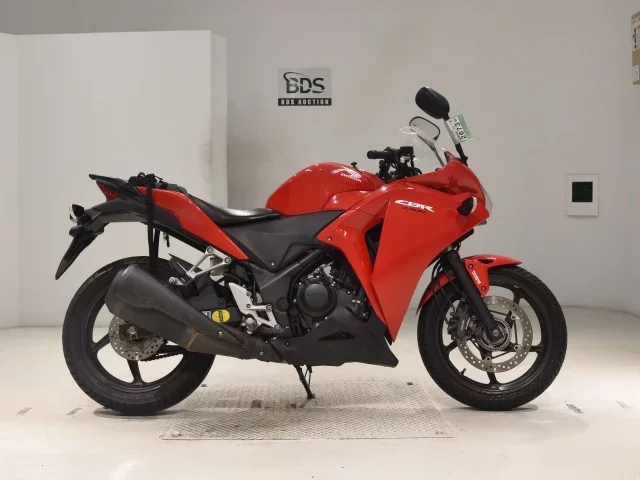Honda CBR250R ABS лот № 2673 оценка 4  с аукциона в Японии