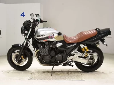 Yamaha XJR1300-2  с аукциона в Японии