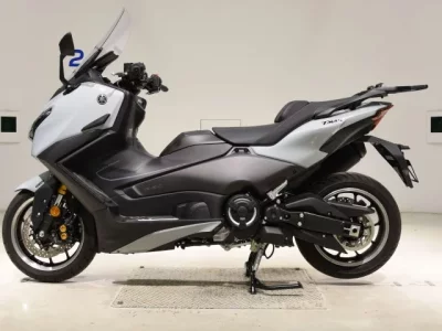 Yamaha T-MAX560T