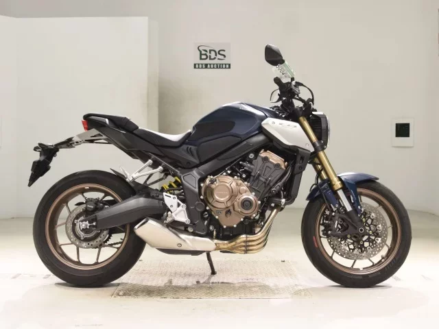 Honda CB650R лот № 5004 оценка 6  с аукциона в Японии