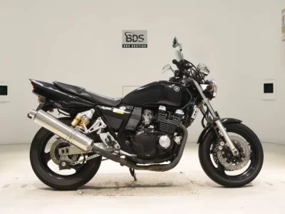 Yamaha XJR400R-3  с аукциона в Японии