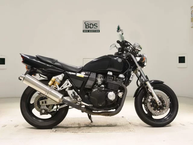 Yamaha XJR400R-3 лот № 2899 оценка 4  с аукциона в Японии