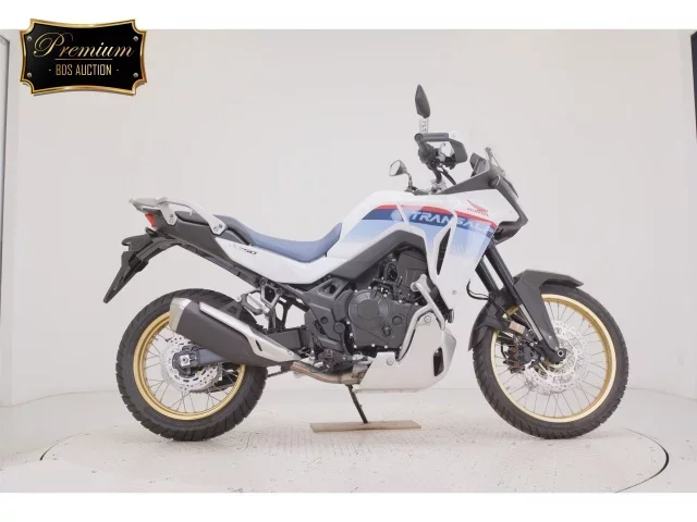 Honda XL750 TRANSALP лот № 7532 оценка 8  с аукциона в Японии