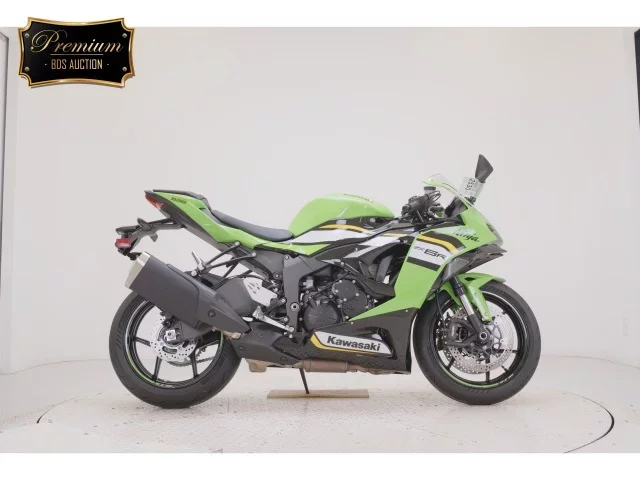 Kawasaki ZX-6RA лот № 2530 оценка 8  с аукциона в Японии