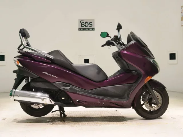 Honda FORZA Z лот № 7969 оценка 4  с аукциона в Японии
