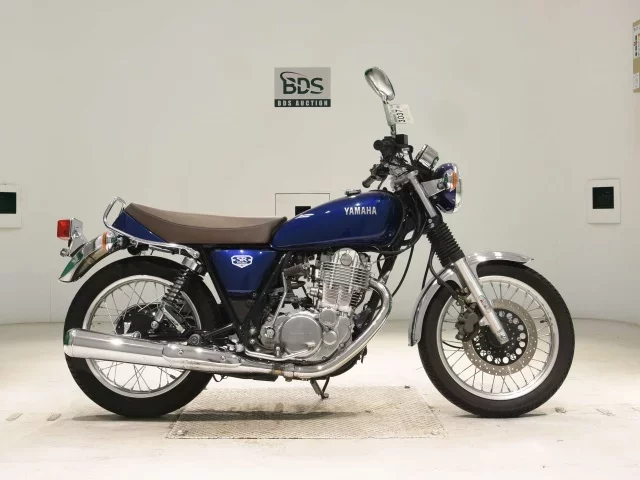 Yamaha SR400-5 лот № 3037 оценка 5  с аукциона в Японии