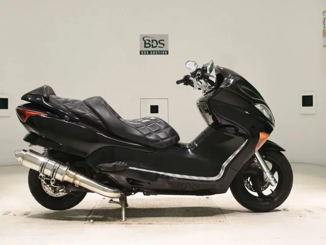 Honda FORZA Z лот № 5103 оценка 4  с аукциона в Японии