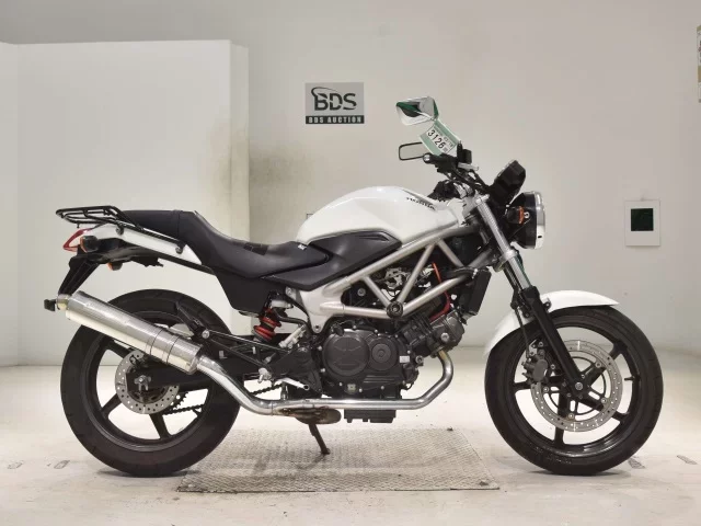 Honda VTR250 лот № 3126 оценка 4  с аукциона в Японии