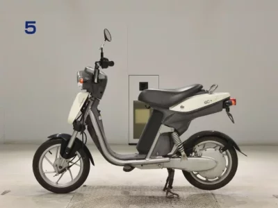 Yamaha EC-03