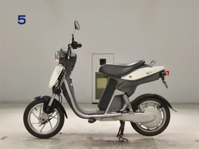 Yamaha EC-03