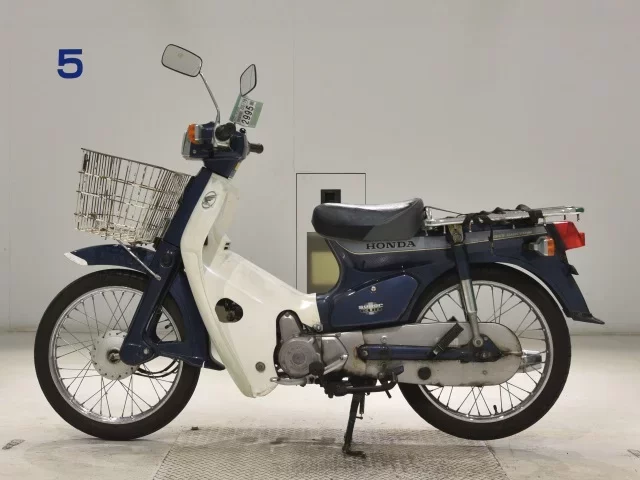Honda C90