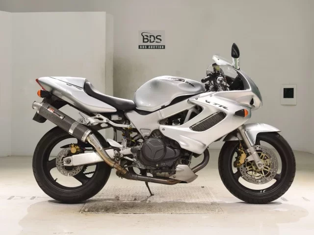 Honda VTR1000F лот № 5234 оценка 4  с аукциона в Японии