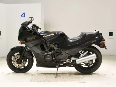 Kawasaki GPZ400R