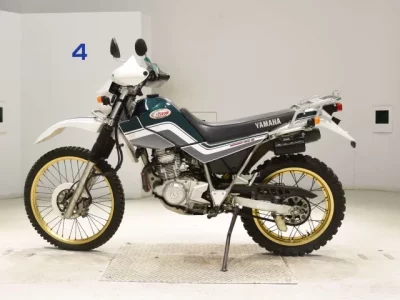 Yamaha SEROW 225-3  с аукциона в Японии