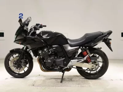 Honda CB400SFV-4 BOLDORABS