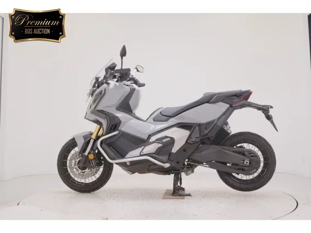 Honda X-ADV750-2