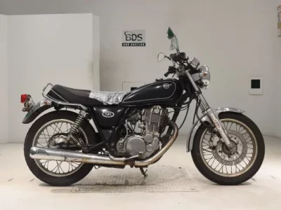 Yamaha SR400-3  с аукциона в Японии