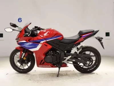Honda CBR400R-3 лот № 0609 оценка 5  с аукциона в Японии 2