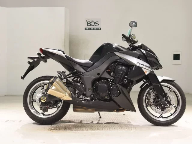 Kawasaki Z1000-4 лот № 5337 оценка 4  с аукциона в Японии