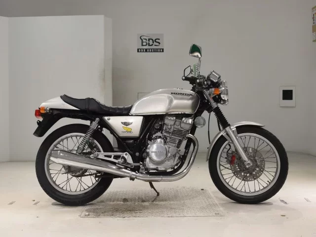 Honda GB250 CLUBMAN 4 лот № 0595 оценка 4  с аукциона в Японии