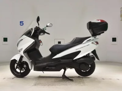 Suzuki BURGMAN200  с аукциона в Японии
