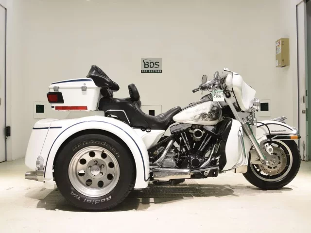 Harley-Davidson HARLEY FLHTCU1340 TRIKE лот № 0306 оценка 4  с аукциона в Японии