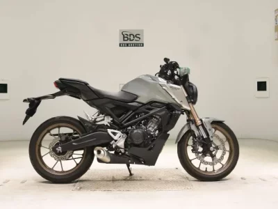 Honda CB125R-2
