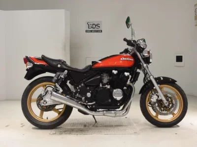 Kawasaki ZEPHYR400  с аукциона в Японии