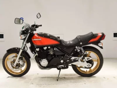 Kawasaki ZEPHYR400  с аукциона в Японии