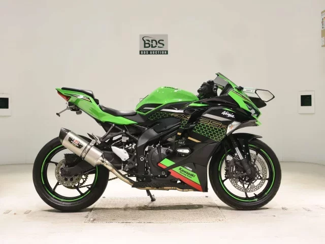 Kawasaki ZX-25R лот № 5101 оценка 5  с аукциона в Японии