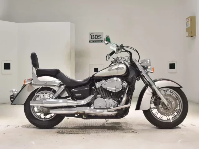Honda SHADOW750 лот № 3101 оценка 4  с аукциона в Японии