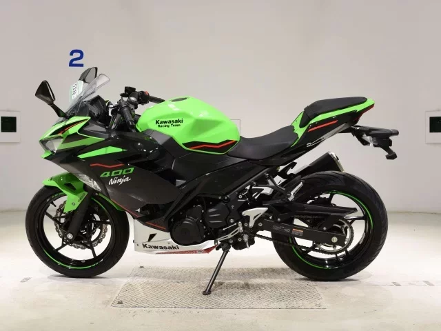 Kawasaki NINJA400-2