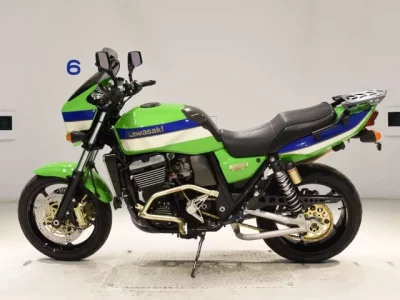 Kawasaki ZRX1100  с аукциона в Японии