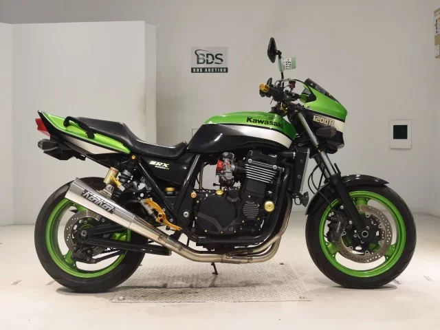 Kawasaki ZRX1200R лот № 0329 оценка 4  с аукциона в Японии