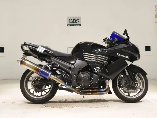 Kawasaki ZZR1400 лот № 7873 оценка 4  с аукциона в Японии