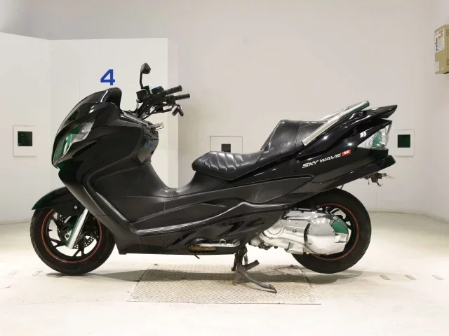 Suzuki SKYWAVE 250M