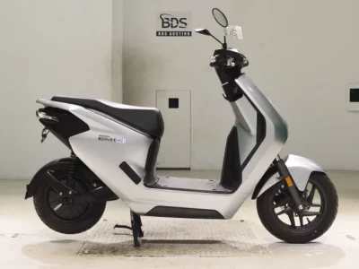 Honda EM1E: