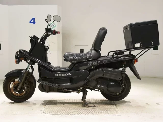 Honda PS250