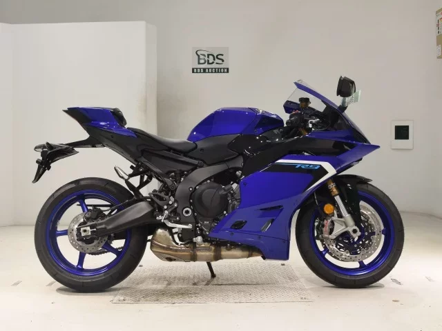 Yamaha YZF-R9 лот № 0564 оценка 8  с аукциона в Японии
