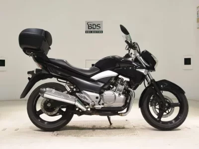 Suzuki GSR250  с аукциона в Японии