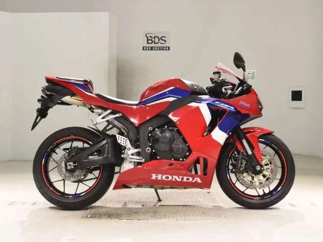 Honda CBR600RR-4 лот № 5078 оценка 5  с аукциона в Японии
