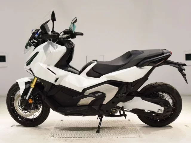 Honda X-ADV750-2