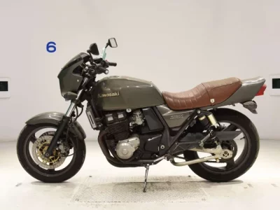 Kawasaki ZRX400  с аукциона в Японии