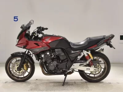 Honda CB400SFV-4 BOLDORABS  с аукциона в Японии