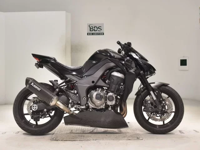 Kawasaki Z1000-5 лот № 5149 оценка 4  с аукциона в Японии